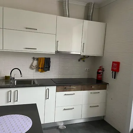 Apartament Quadros *